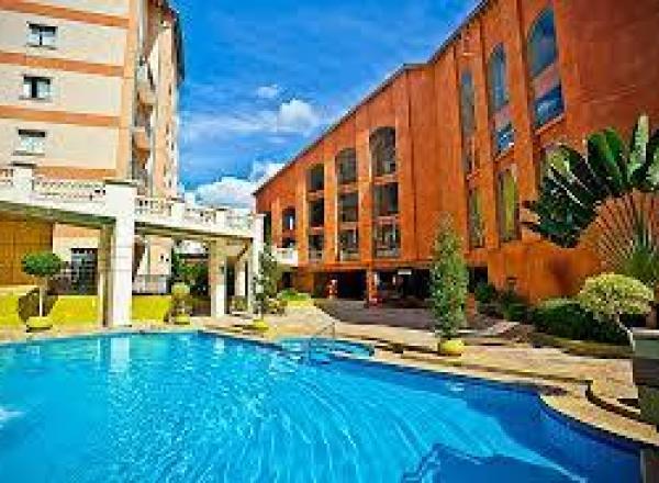Transfer Aeroporto de Goiânia para Hotel Giardino: Início de Férias com Conforto
